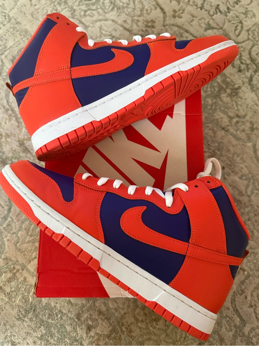 Nike Dunk High Knicks - Sneakers in Orange and Purple